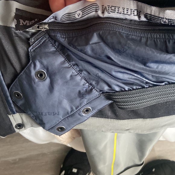 Like new, MARMOT Waterproof Softshell Ski Jacket - Picture 5 of 10